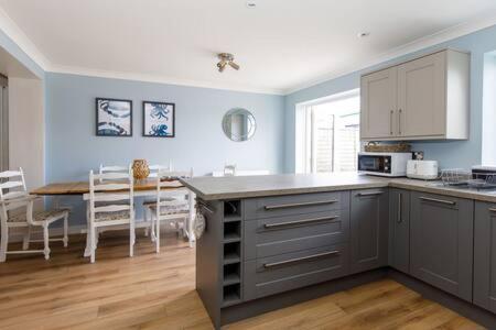 Charming Bolthole 400M To Beach Earnley Exterior photo